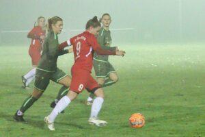 Read more about the article FCF Damen 1  nach 1:0 Führung, Nebel sorgt für Spielabbruch